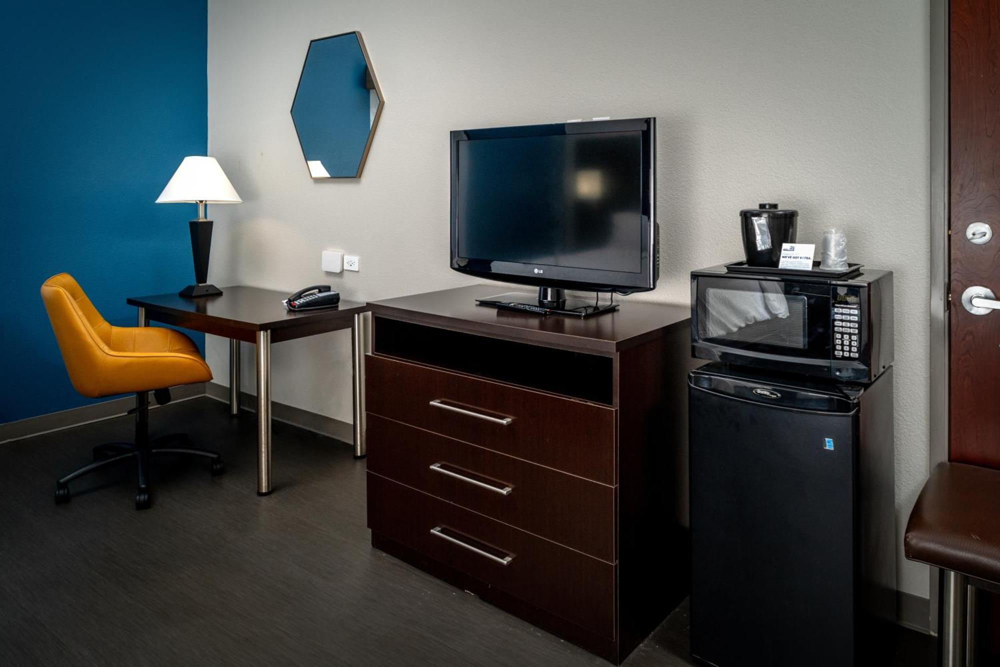 Holiday Inn Express & Suites Cross Lanes By Ihg Bagian luar foto