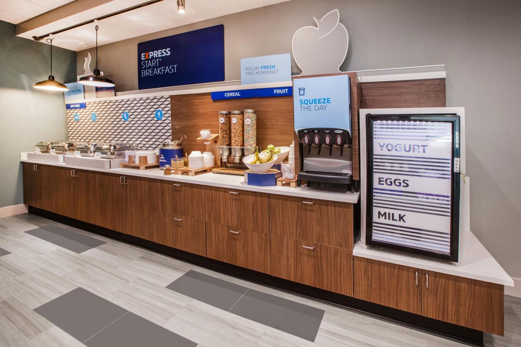 Holiday Inn Express & Suites Cross Lanes By Ihg Bagian luar foto